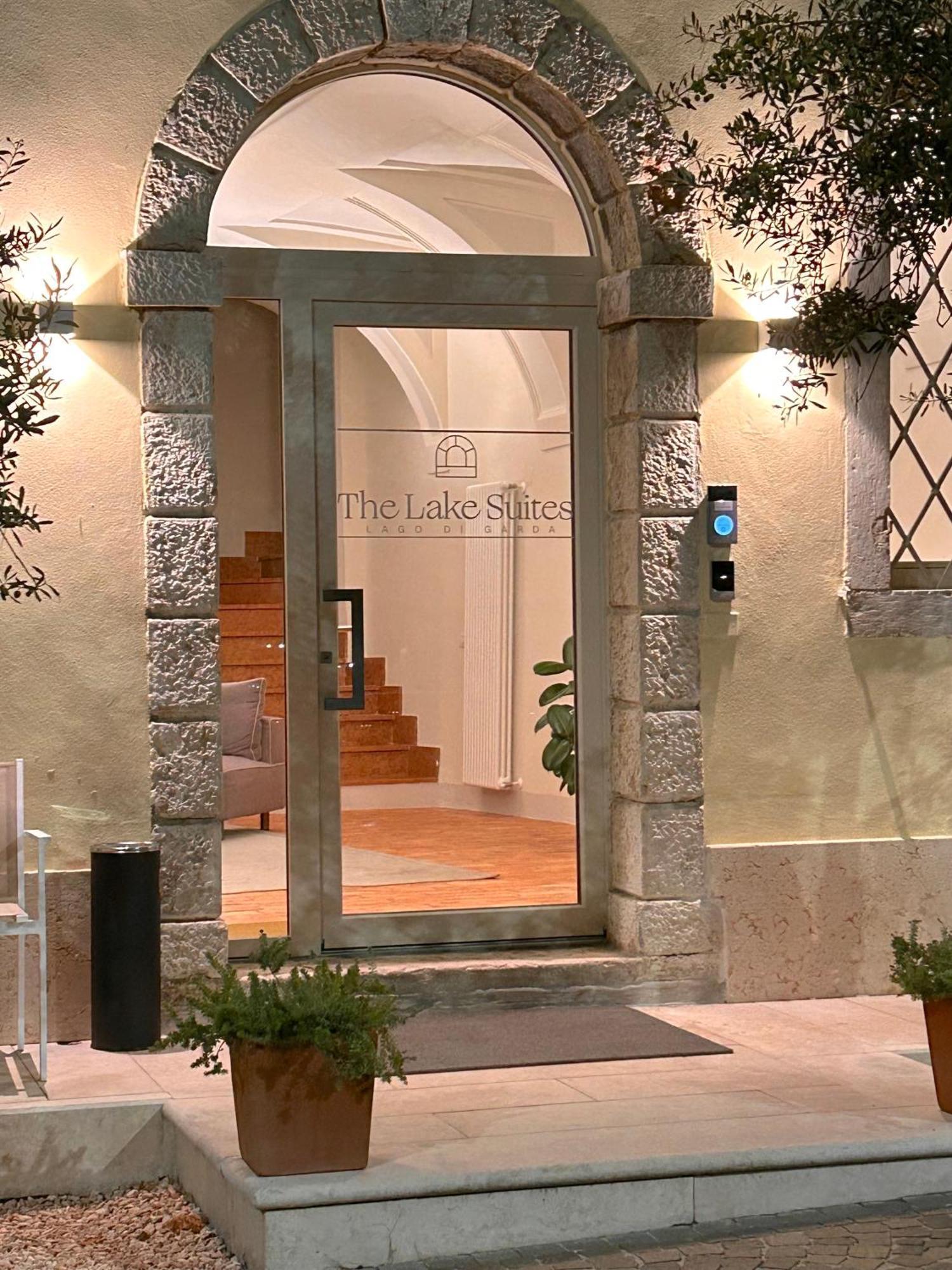 The Lake Suites Com - Luxury Stay In Lazise Buitenkant foto