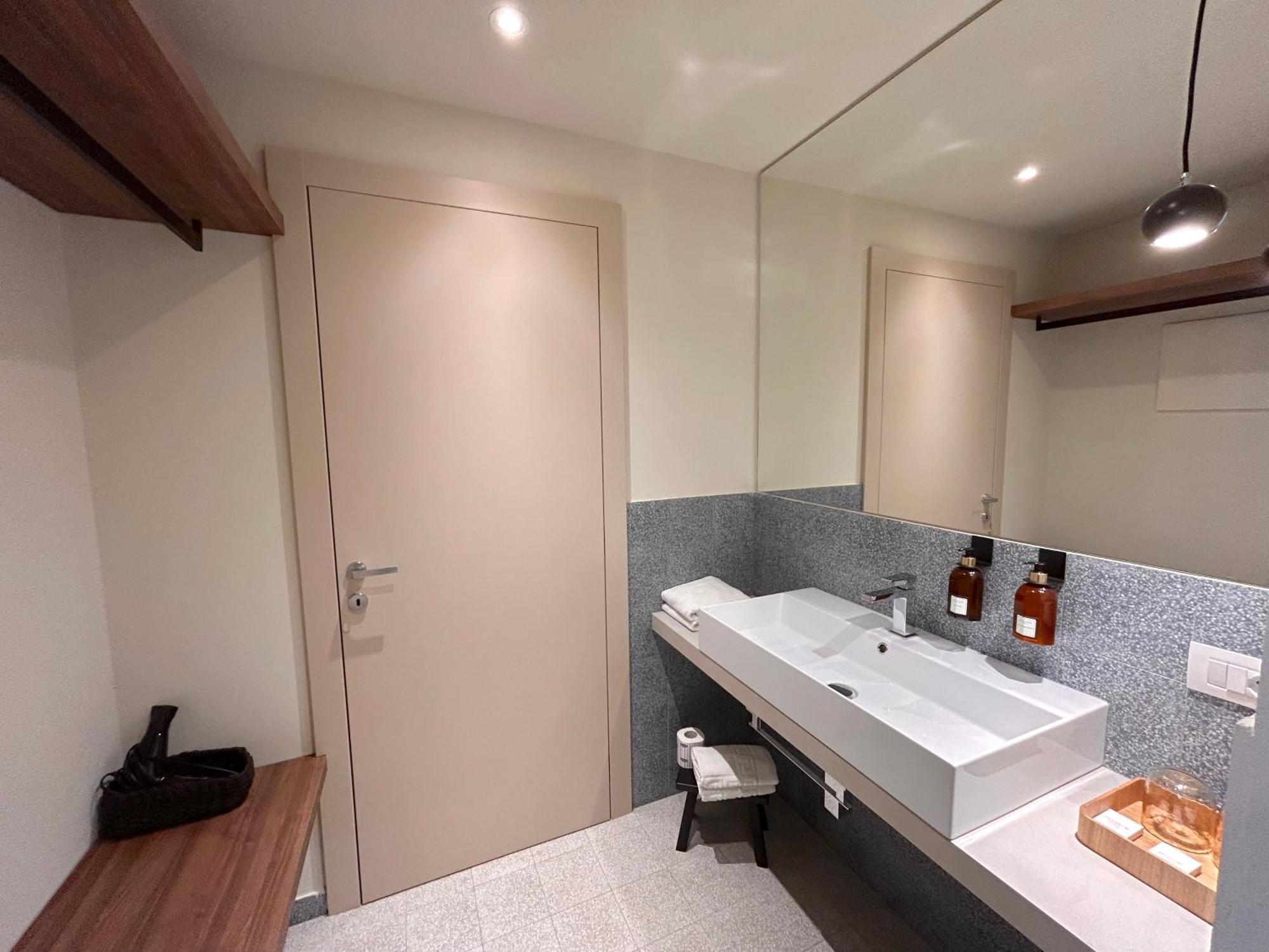 The Lake Suites Com - Luxury Stay In Lazise Buitenkant foto