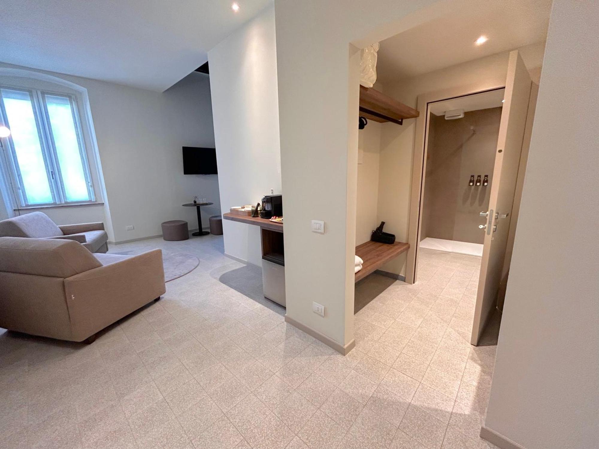 The Lake Suites Com - Luxury Stay In Lazise Buitenkant foto
