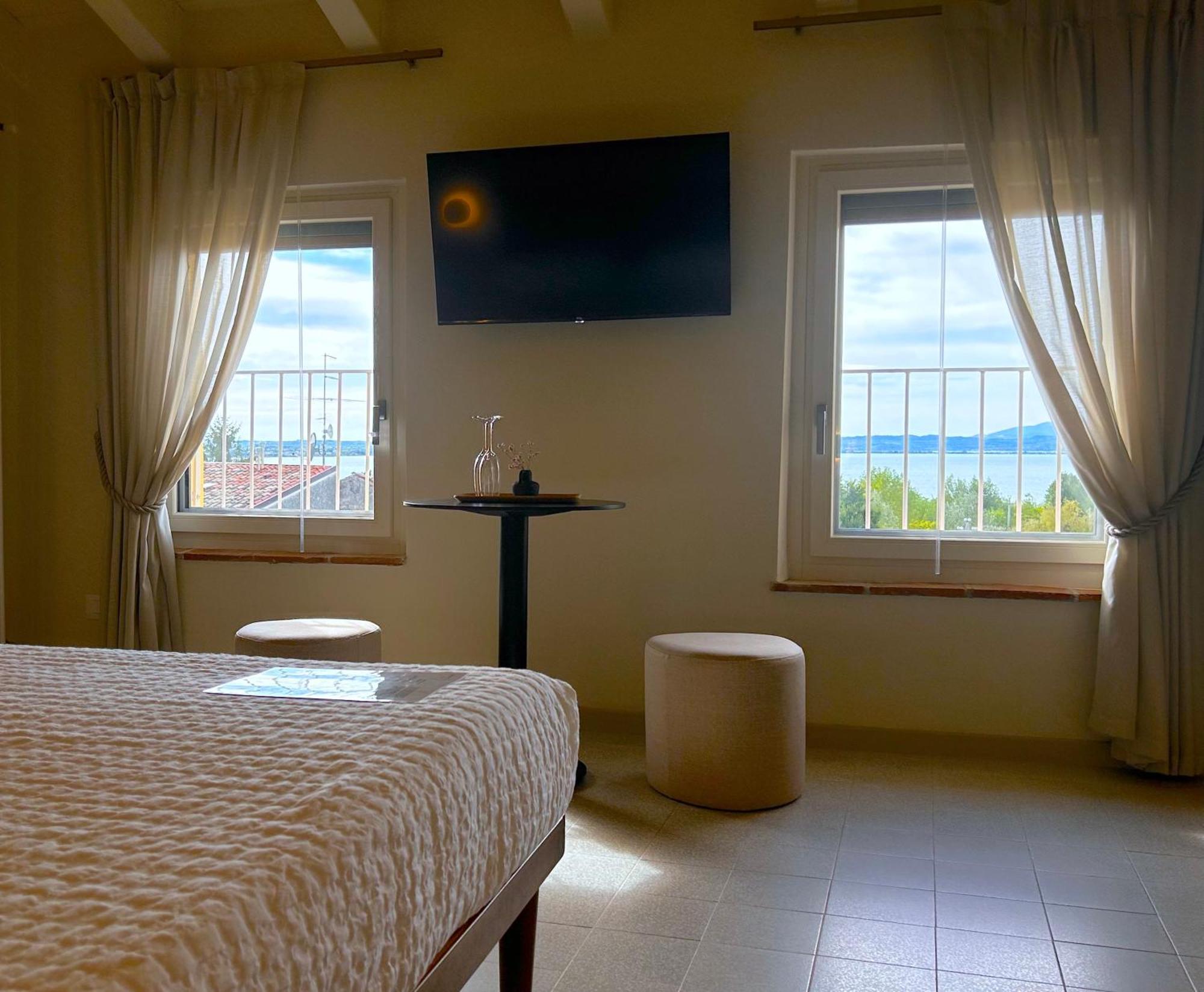 The Lake Suites Com - Luxury Stay In Lazise Buitenkant foto