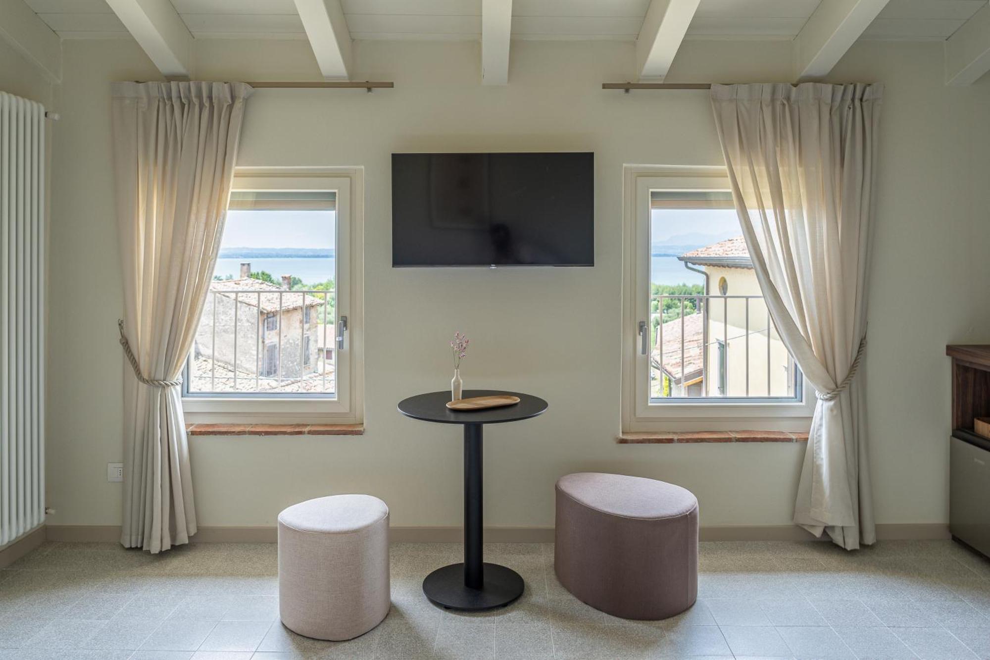 The Lake Suites Com - Luxury Stay In Lazise Buitenkant foto