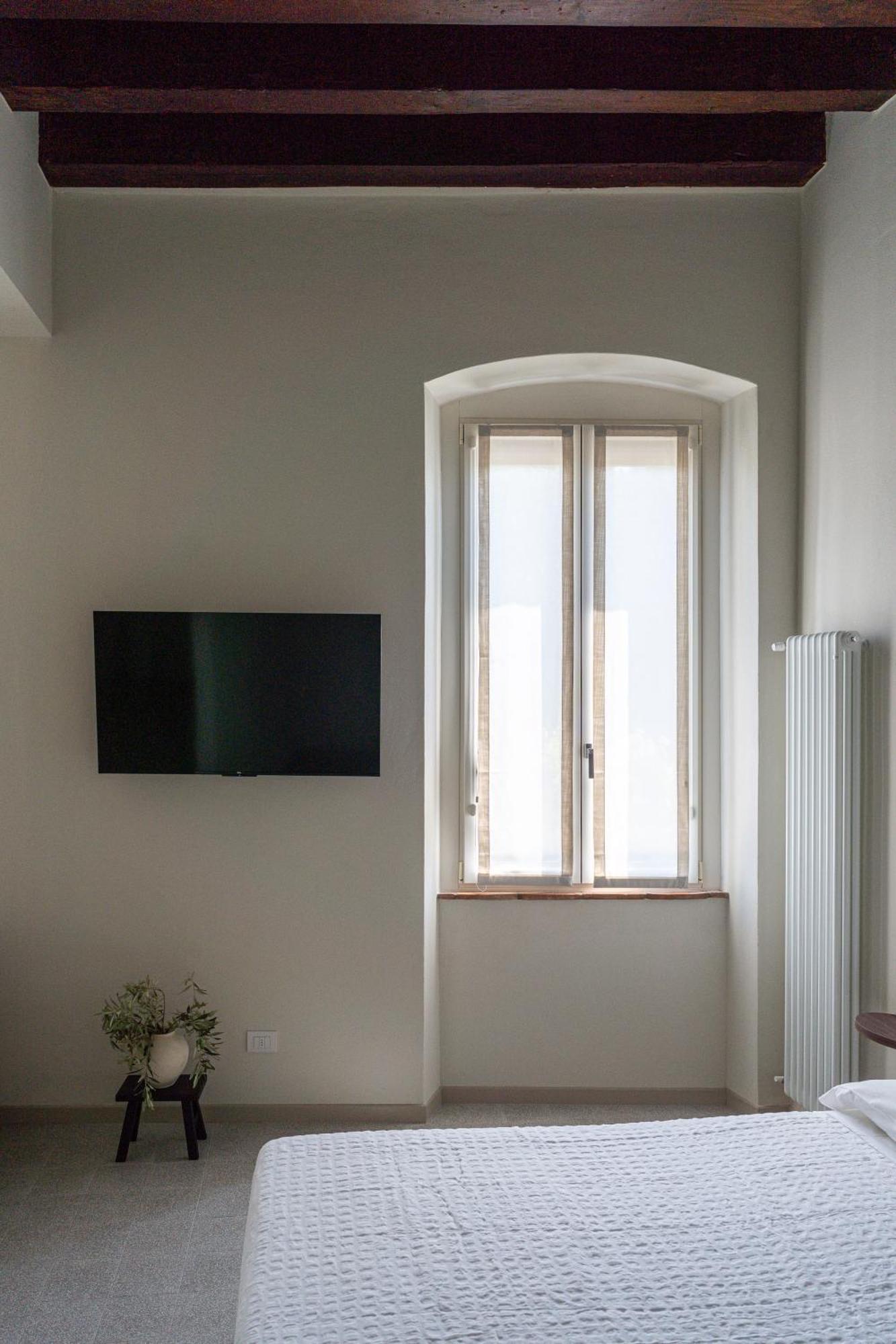 The Lake Suites Com - Luxury Stay In Lazise Buitenkant foto