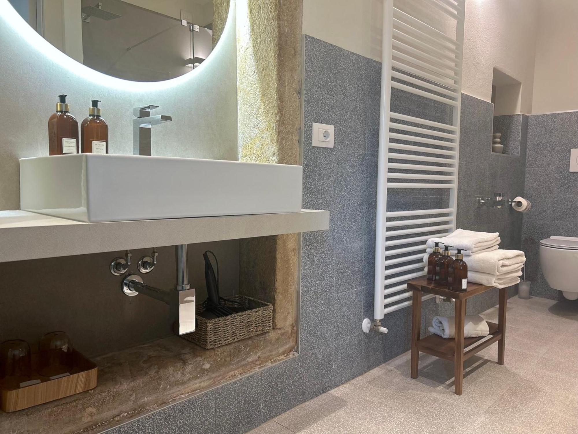 The Lake Suites Com - Luxury Stay In Lazise Buitenkant foto