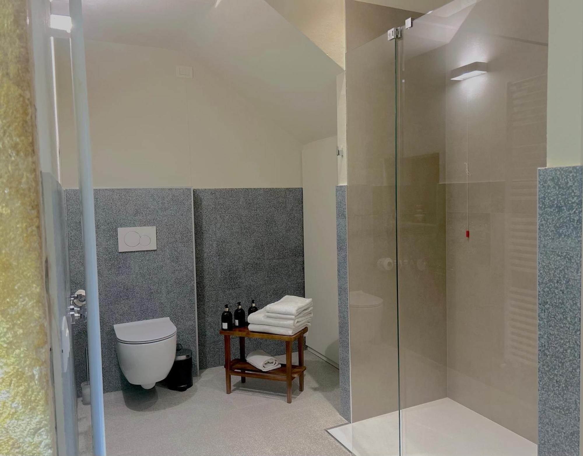 The Lake Suites Com - Luxury Stay In Lazise Buitenkant foto