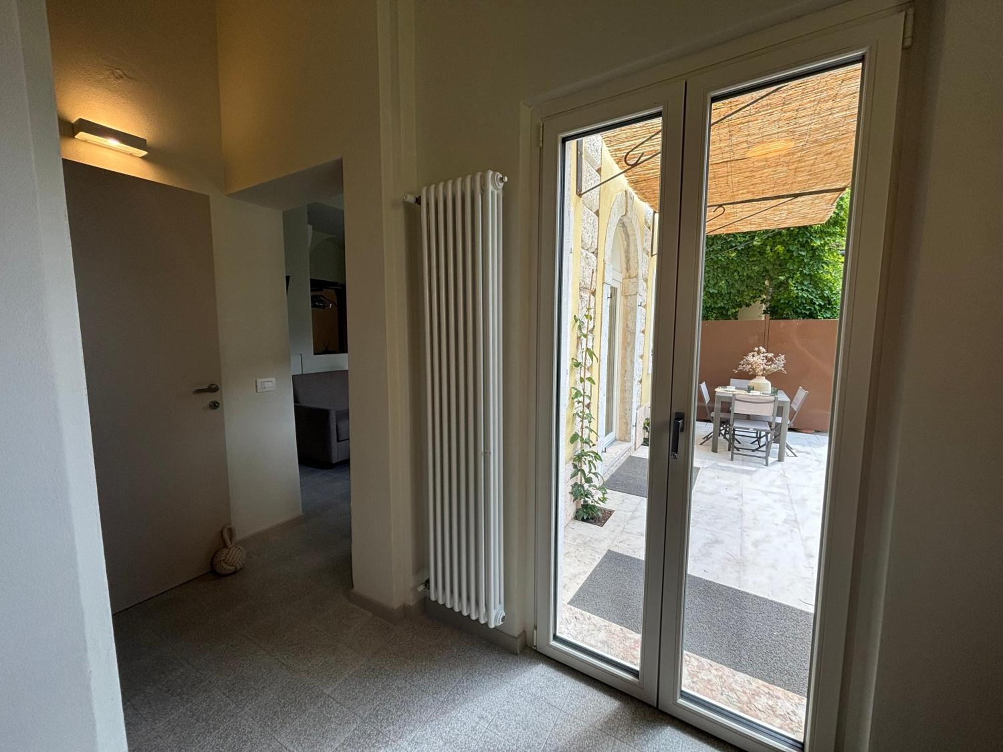 The Lake Suites Com - Luxury Stay In Lazise Buitenkant foto