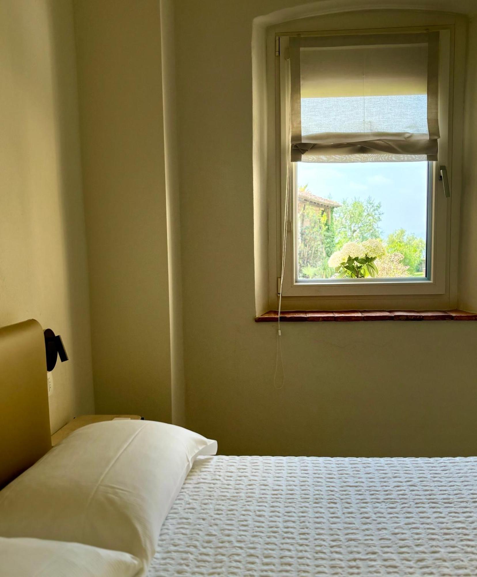 The Lake Suites Com - Luxury Stay In Lazise Buitenkant foto
