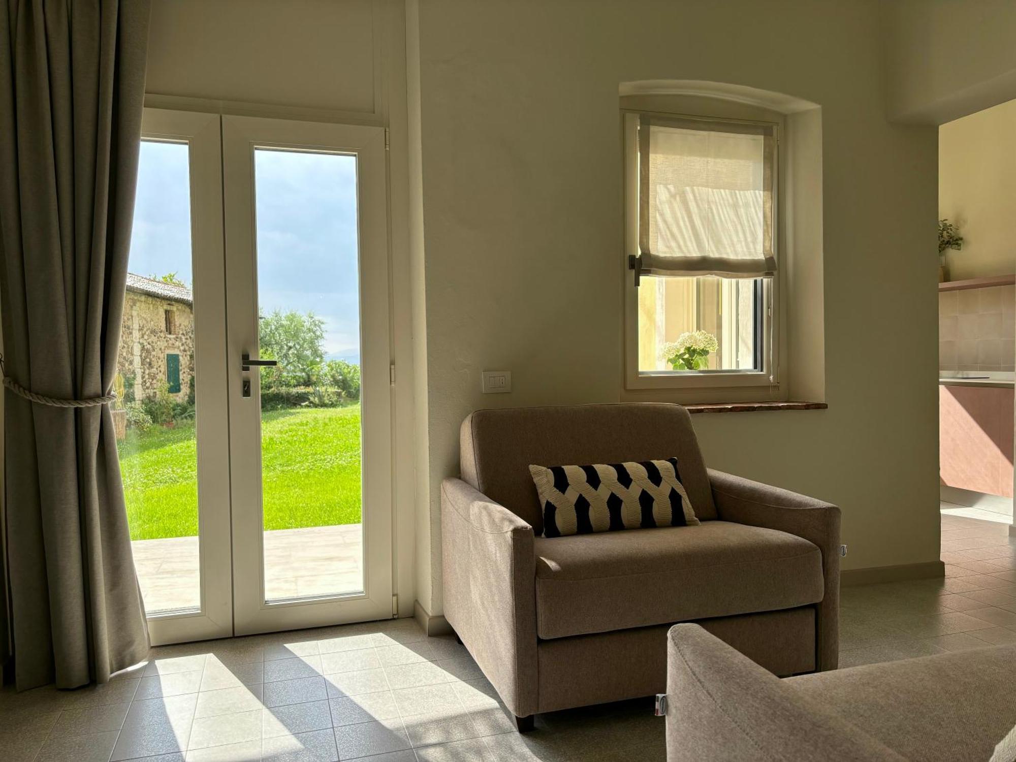 The Lake Suites Com - Luxury Stay In Lazise Buitenkant foto